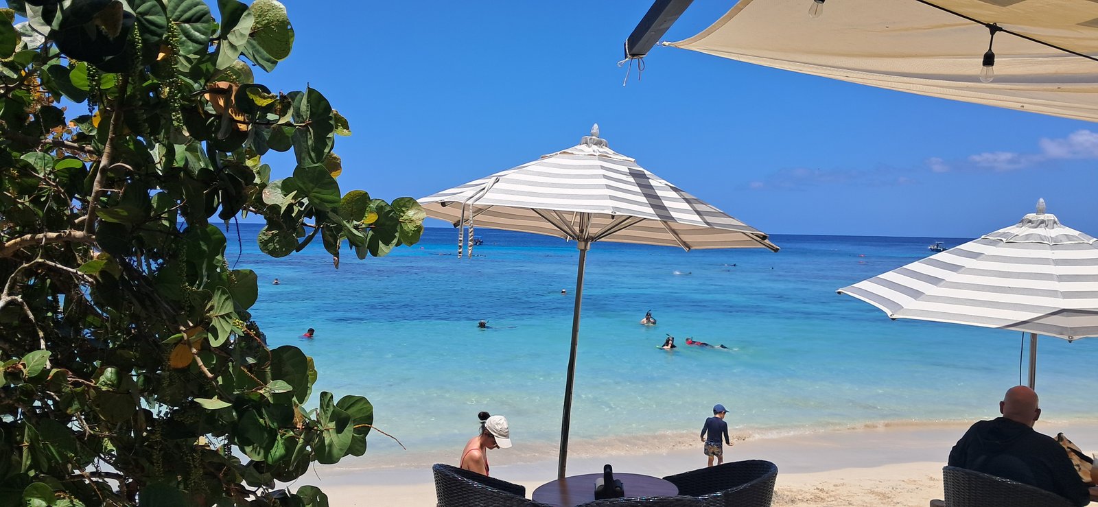 Real customer photo from Nahomy Tours - West Bay Beach Day with Lunch Included - Item 1